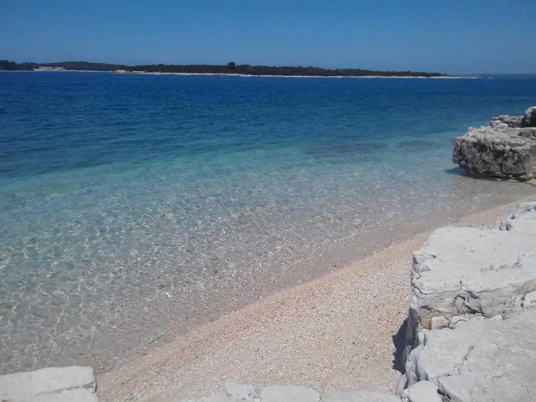 Apartman Patrik-Comfortable And Beautiful Apartment With Pool Pula